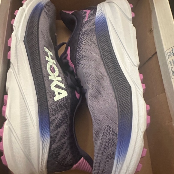 Women Hoka Challenger ATR 7 Size 9.5B - Picture 3 of 6